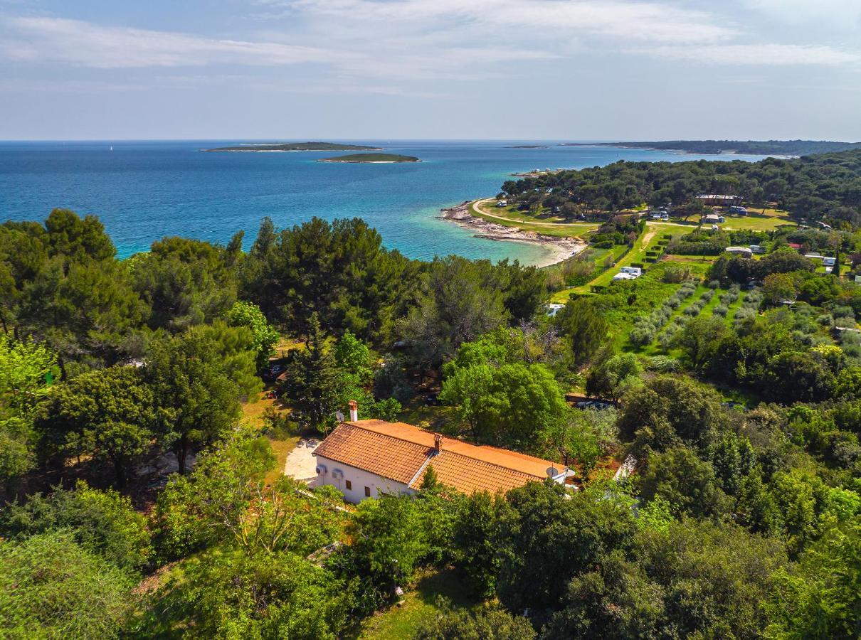 Sea House Premantura Villa Exterior photo